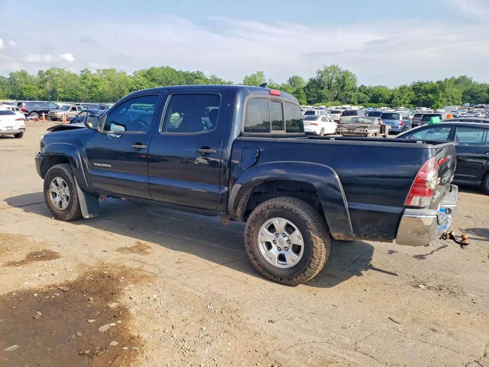 5TFJU4GN5FX081773 — 2015 TOYOTA TACOMA photo 2