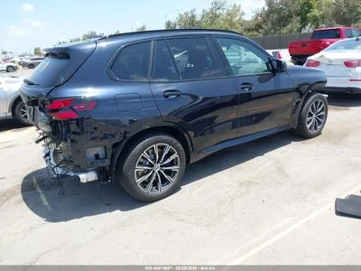 5UX33EU01T9044731 — 2026 BMW X5 photo 4