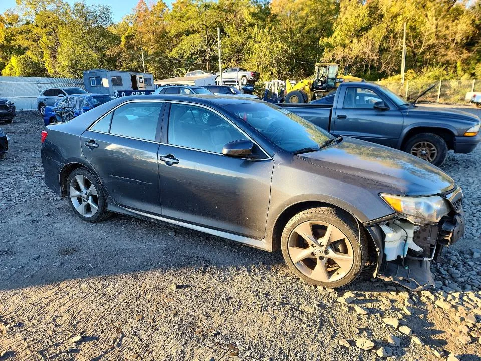 4T1BF1FK6EU433937 — 2014 TOYOTA CAMRY photo 4
