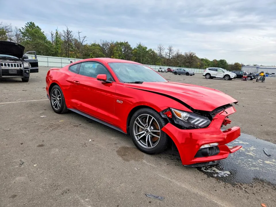 1FA6P8CF8F5406324 — 2015 FORD MUSTANG photo 4