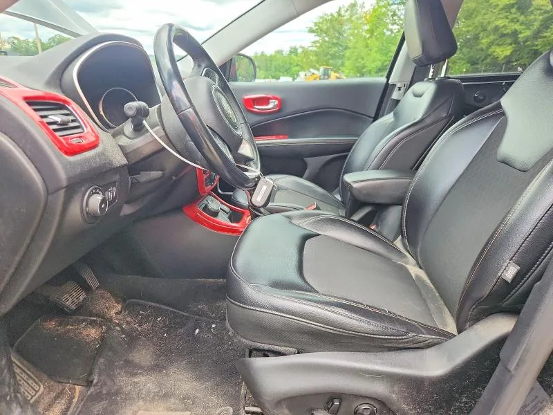 3C4NJDBB3JT107640 — 2018 JEEP COMPASS photo 7