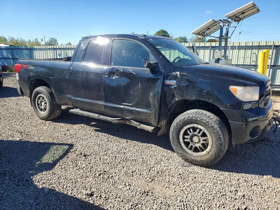 5TFUY5F14BX163669 — 2011 TOYOTA TUNDRA photo 4