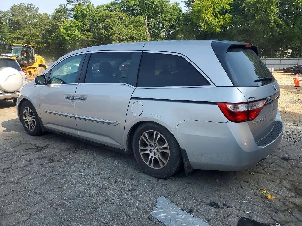 5FNRL5H66DB036979 — 2013 HONDA ODYSSEY photo 2