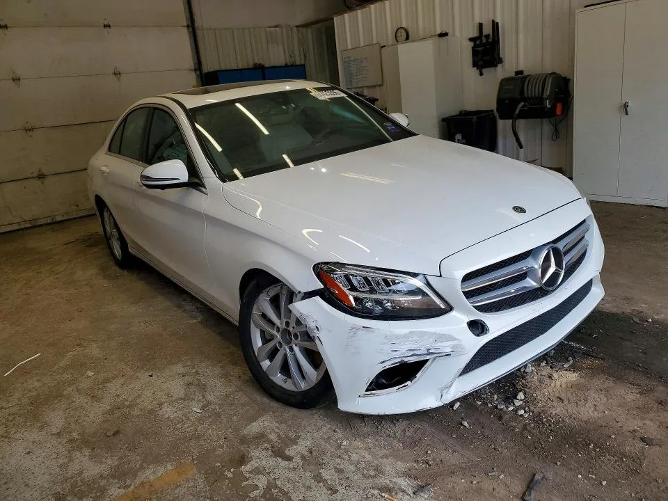 55SWF8EB0KU296934 — 2019 MERCEDES-BENZ C photo 4