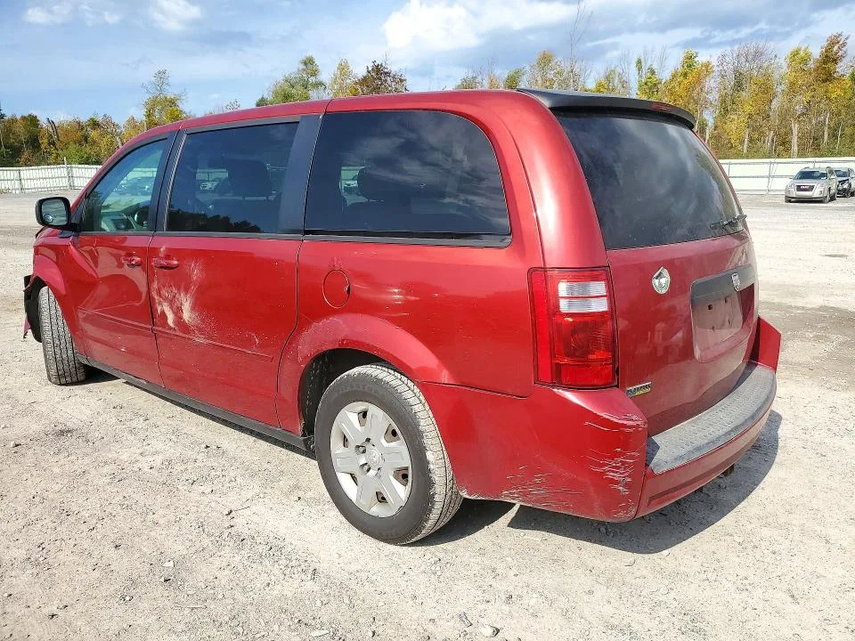 2D4RN4DE0AR145118 — 2010 DODGE GRAND CARAVAN photo 2
