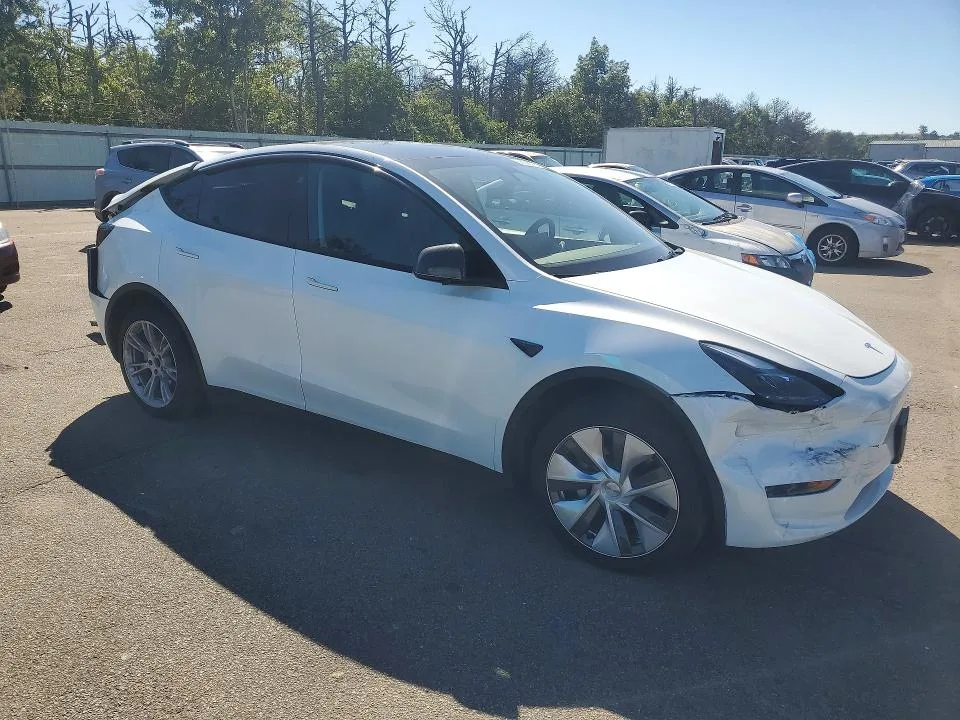 7SAYGDEEXRA286917 — 2024 TESLA MODEL Y photo 4