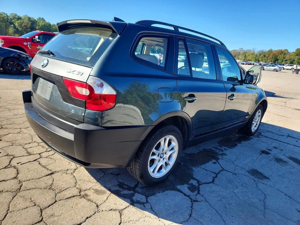WBXPA73415WC48240 — 2005 BMW X3 photo 3