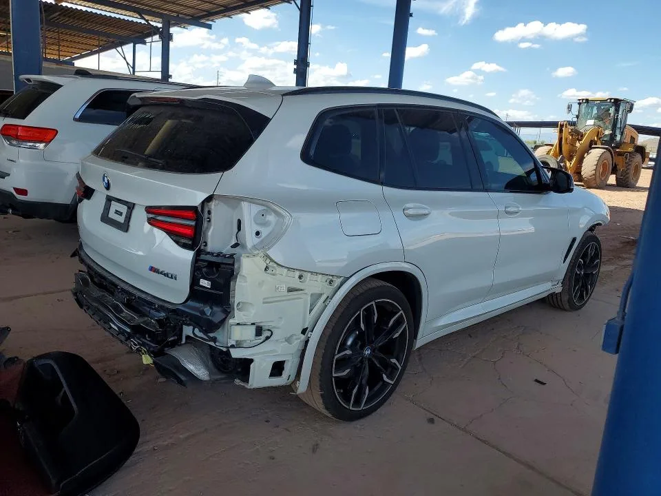 5UX83DP04R9W61951 — 2024 BMW X3 photo 3