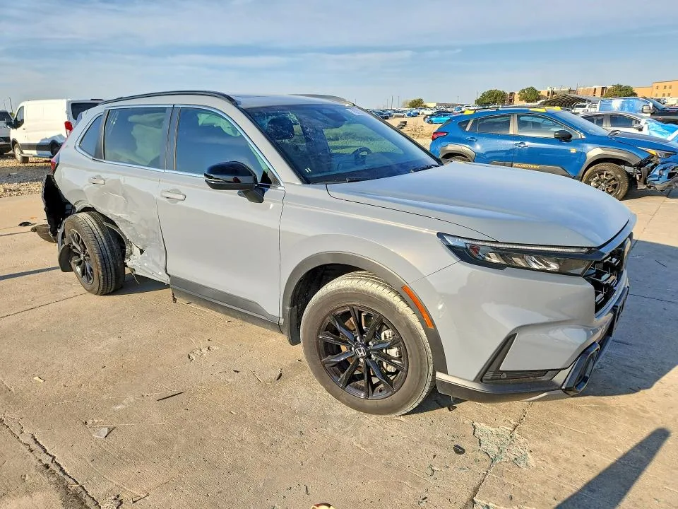 7FARS6H80SE102759 — 2025 HONDA CR-V photo 4