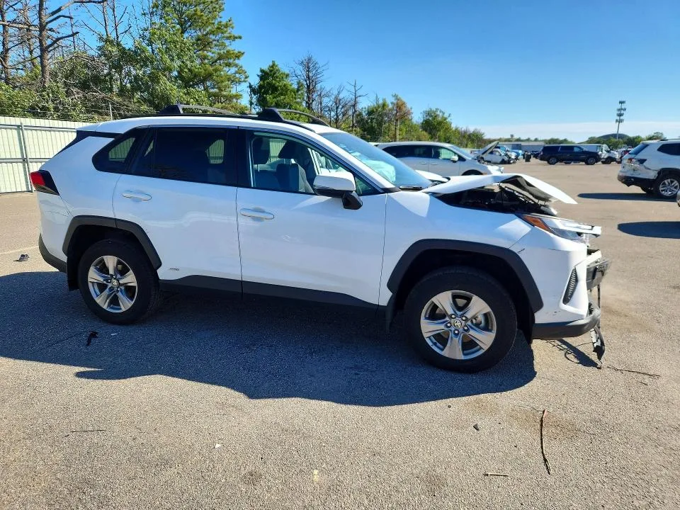 4T3RWRFV3SU170753 — 2025 TOYOTA RAV4 HYBRID photo 4