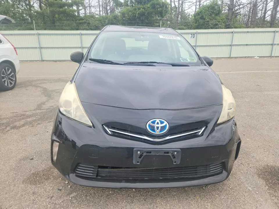 JTDZN3EUXE3360517 — 2014 TOYOTA PRIUS V photo 5
