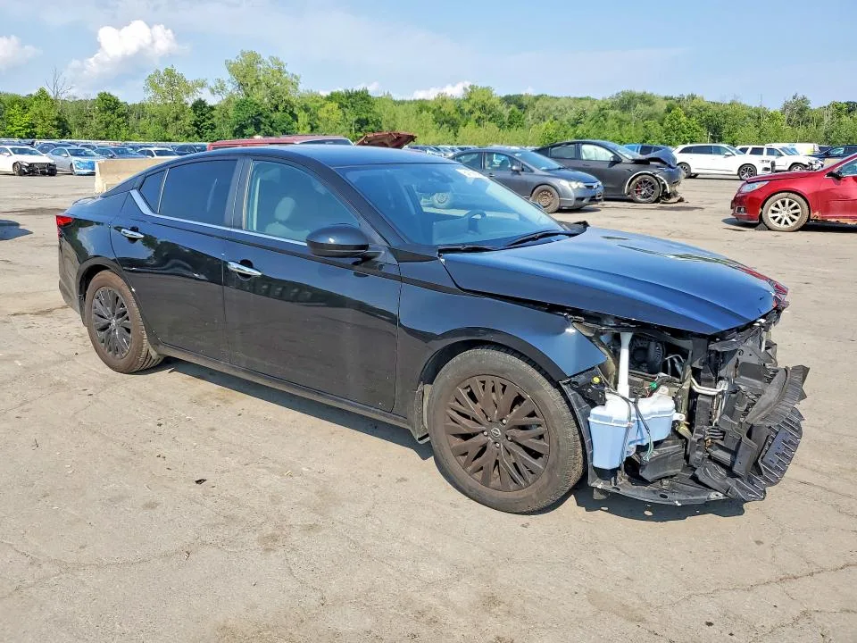 1N4BL4DV4SN416674 — 2025 NISSAN ALTIMA photo 4