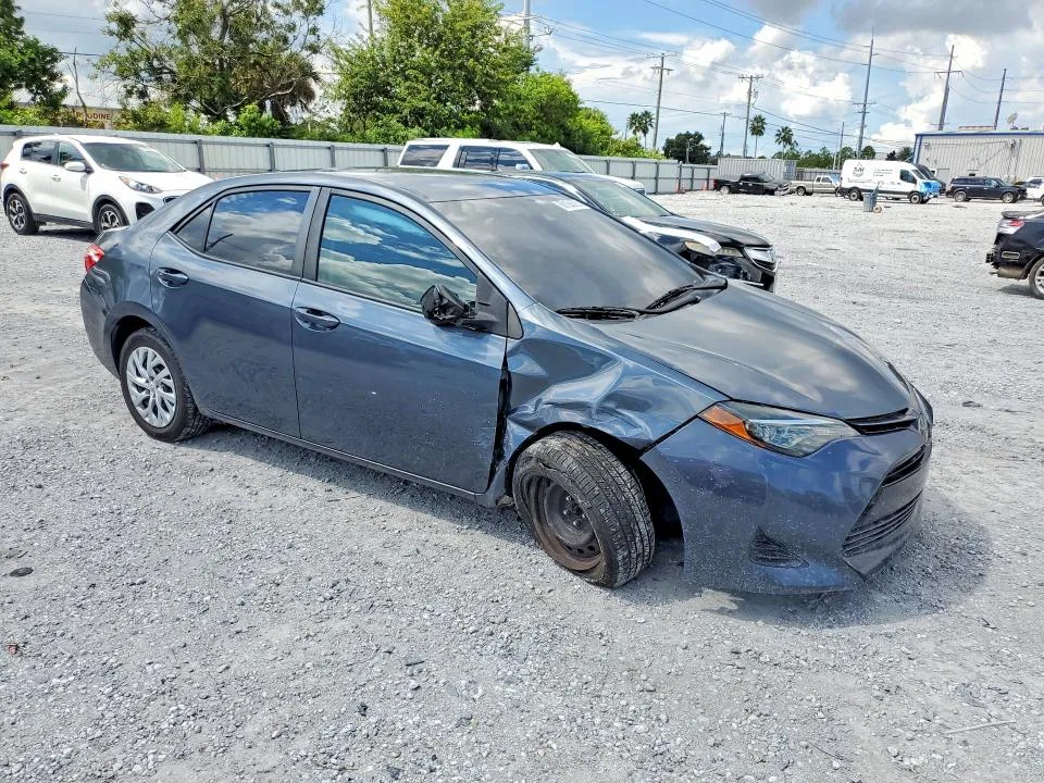 5YFBURHE6KP914487 — 2019 TOYOTA COROLLA photo 4