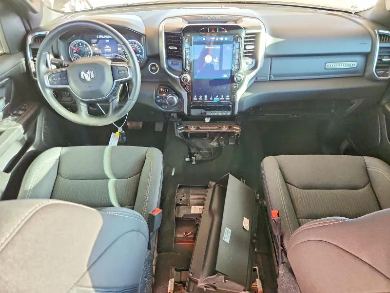 1C6RRFFG7RN228671 — 2024 RAM 1500 photo 8