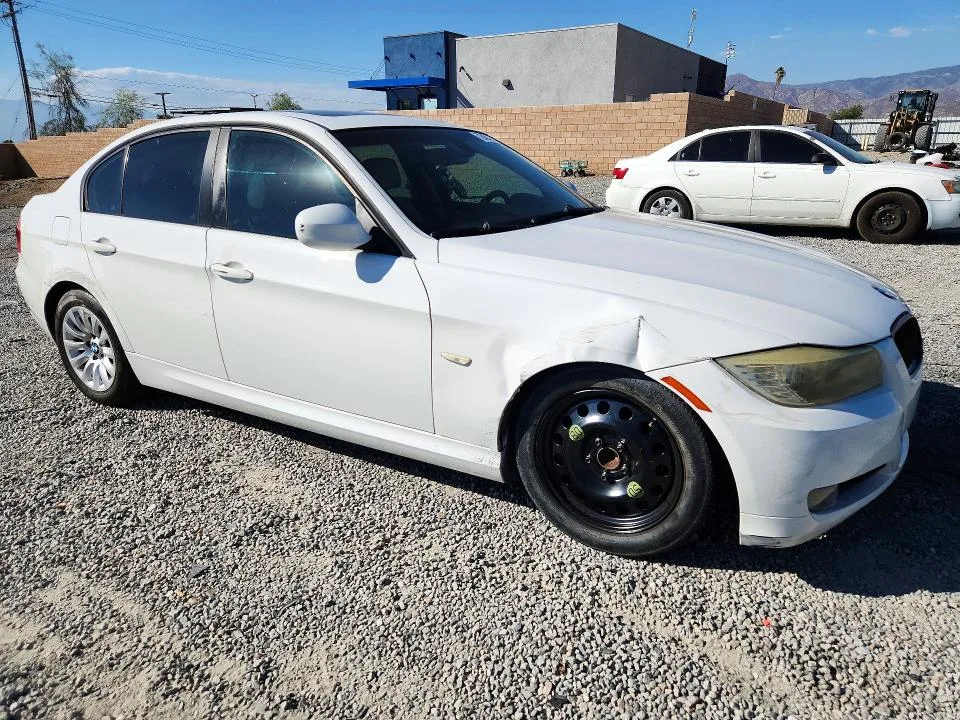 WBAPH57549NL79359 — 2009 BMW 328 photo 4