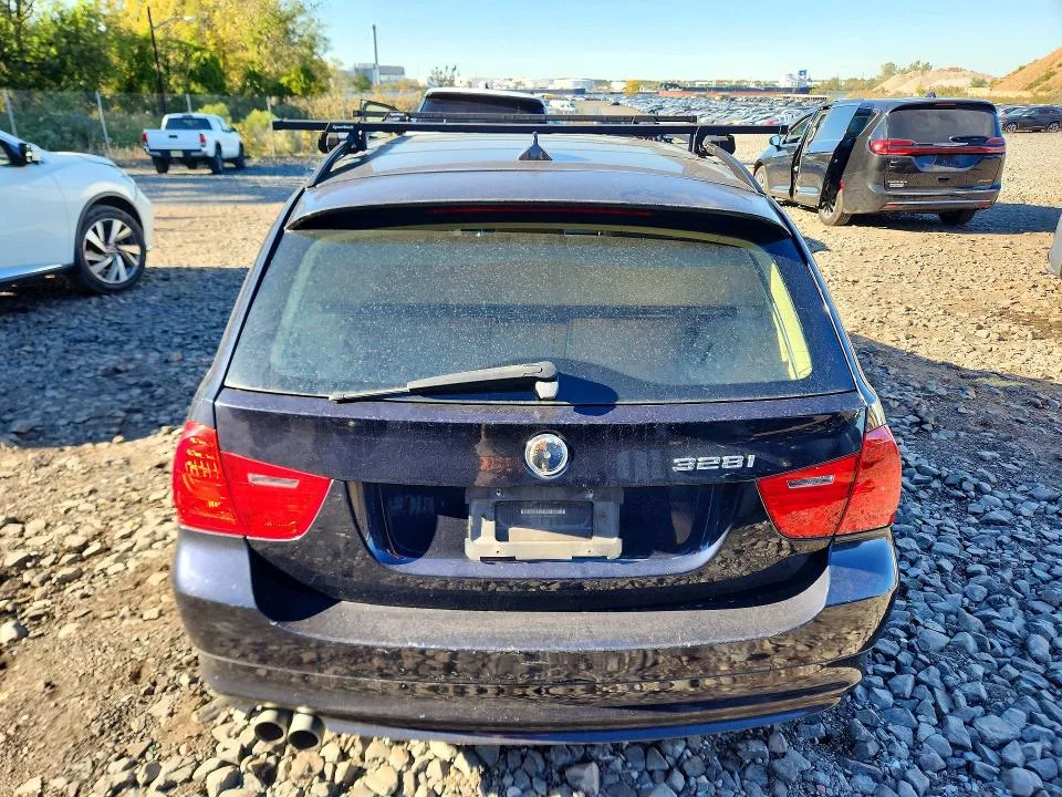 WBAUU33539A540381 — 2009 BMW 328 photo 6