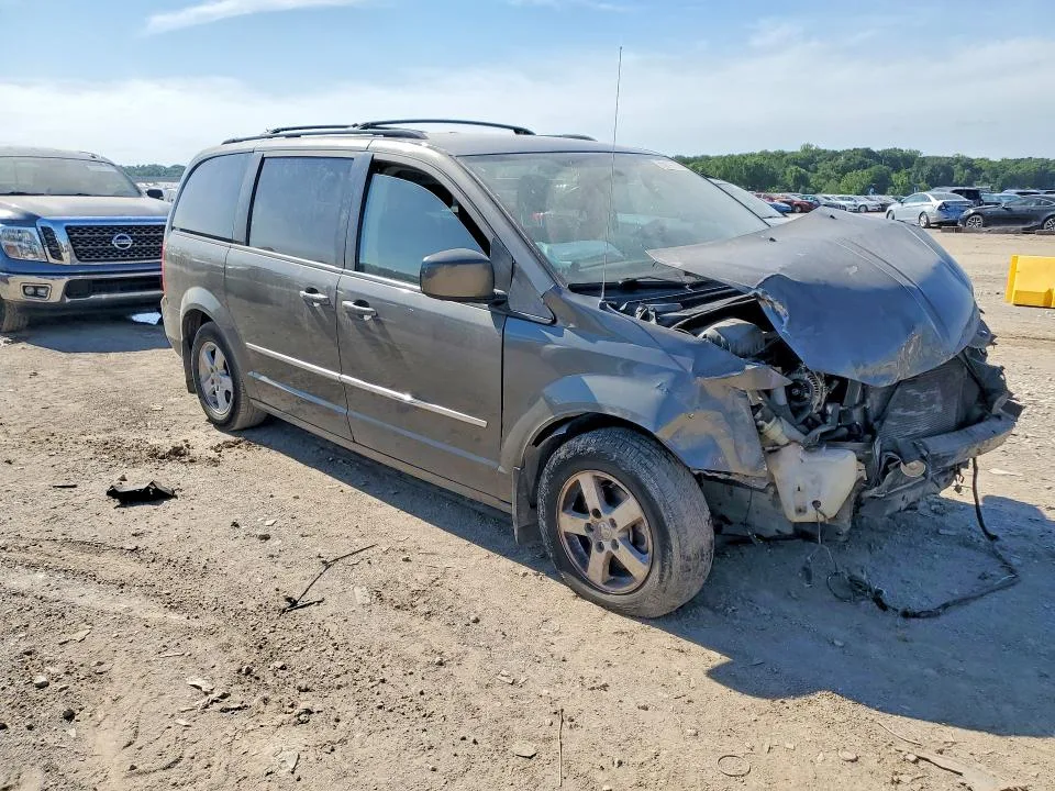 2D4RN5D15AR397465 — 2010 DODGE GRAND CARAVAN photo 4