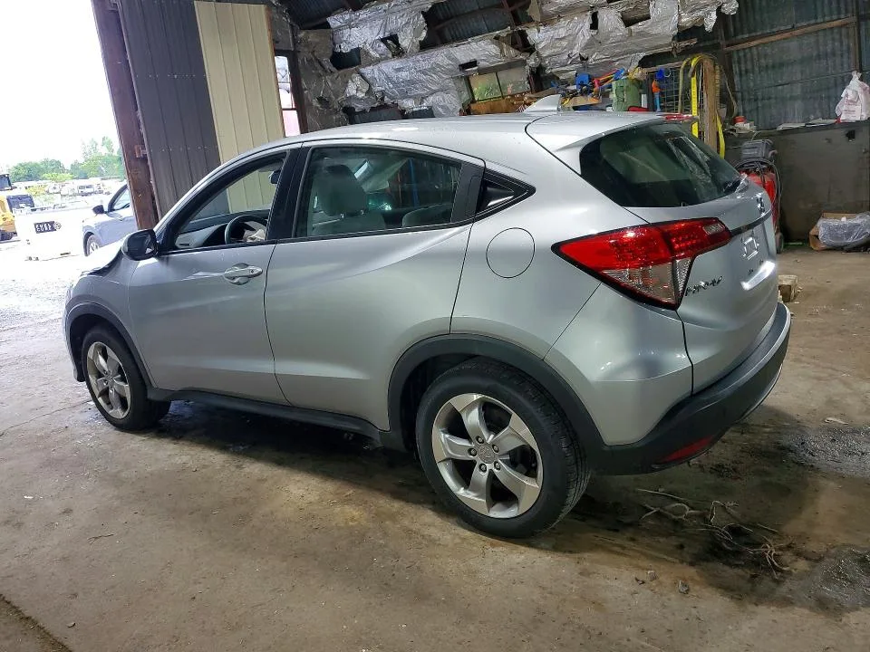 3CZRU6H38KG700435 — 2019 HONDA HR-V photo 2