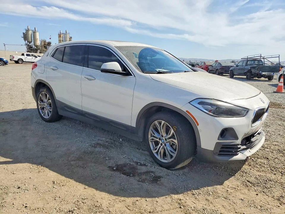 WBXYJ3C31JEJ64873 — 2018 BMW X2 photo 4