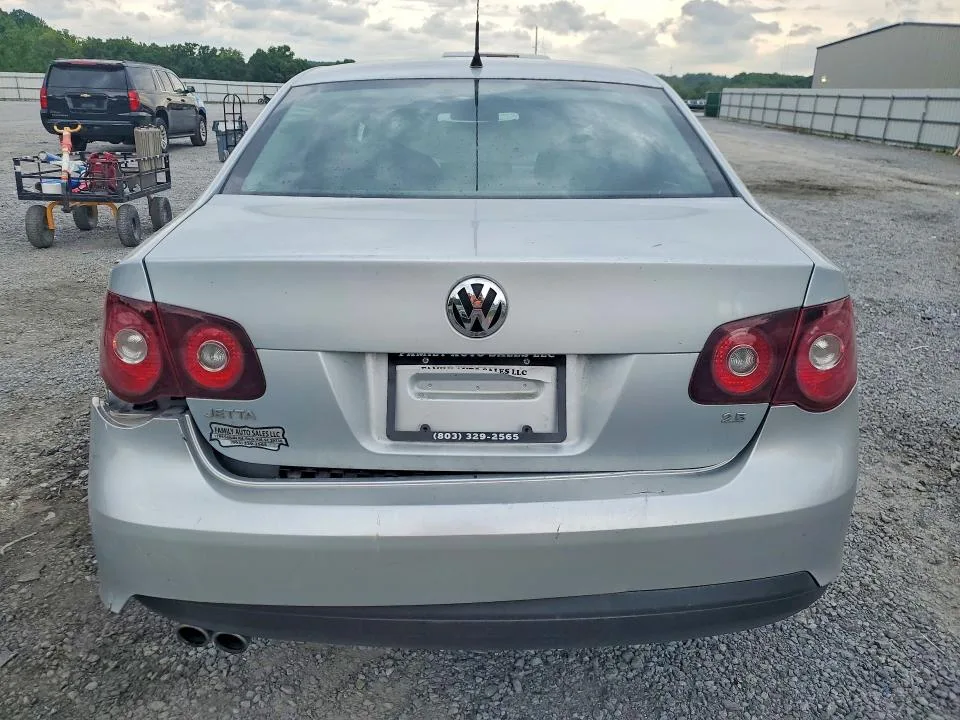 3VWJM71K58M131738 — 2008 VOLKSWAGEN JETTA photo 6