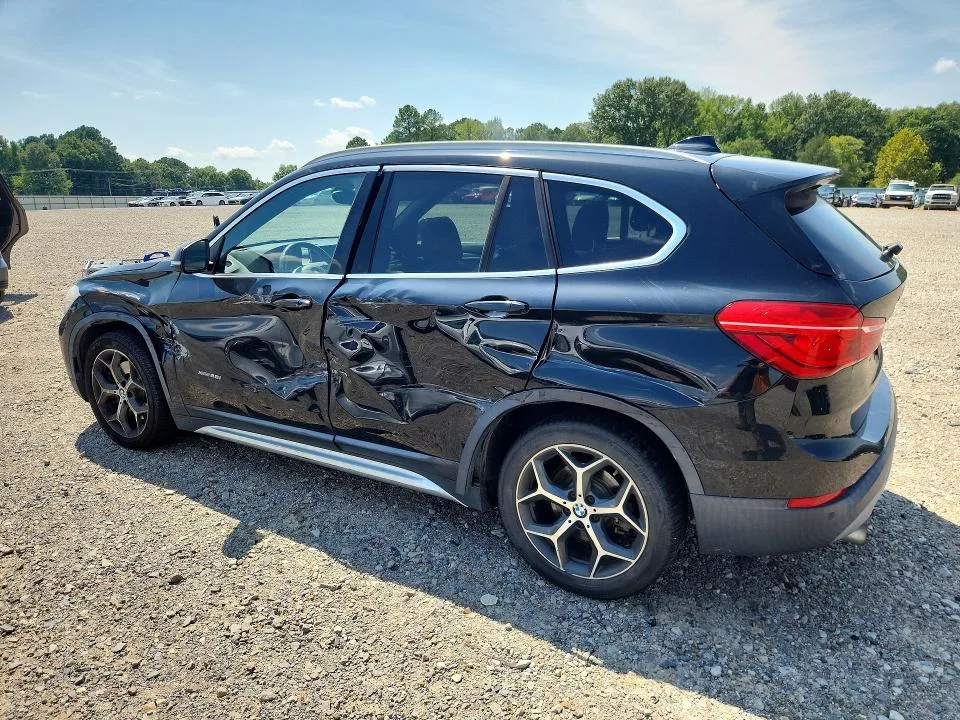 WBXHT3Z39H4A65769 — 2017 BMW X1 photo 2