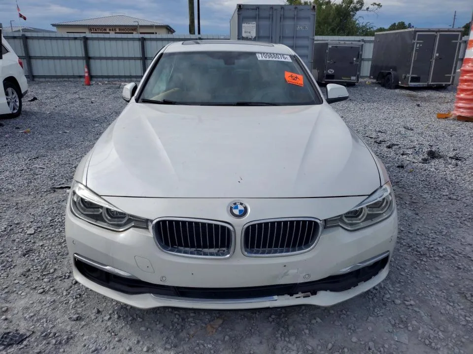 WBA8E3G51GNU04748 — 2016 BMW 328 photo 5