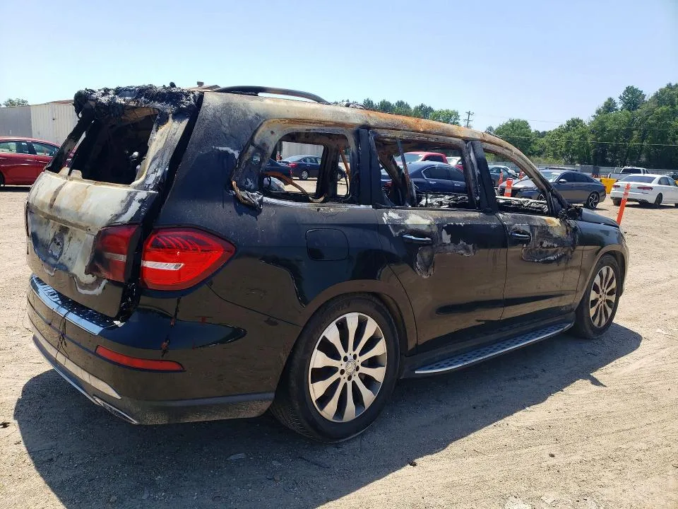 4JGDF6EE4HA890365 — 2017 MERCEDES-BENZ GLS photo 3
