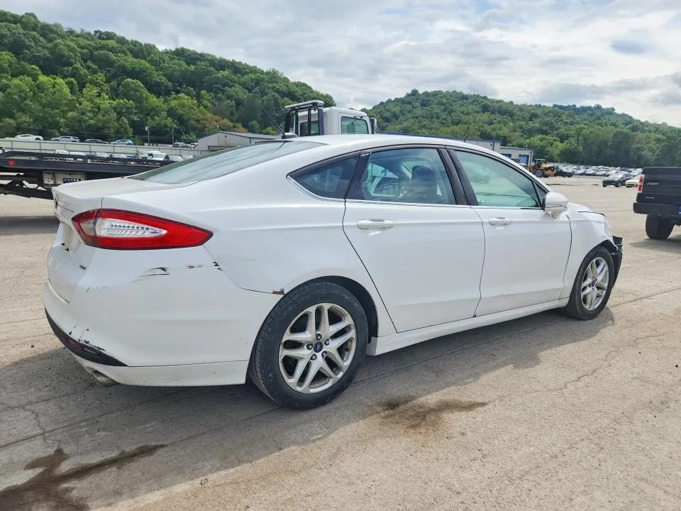 1FA6P0H7XE5392802 — 2014 FORD FUSION photo 3