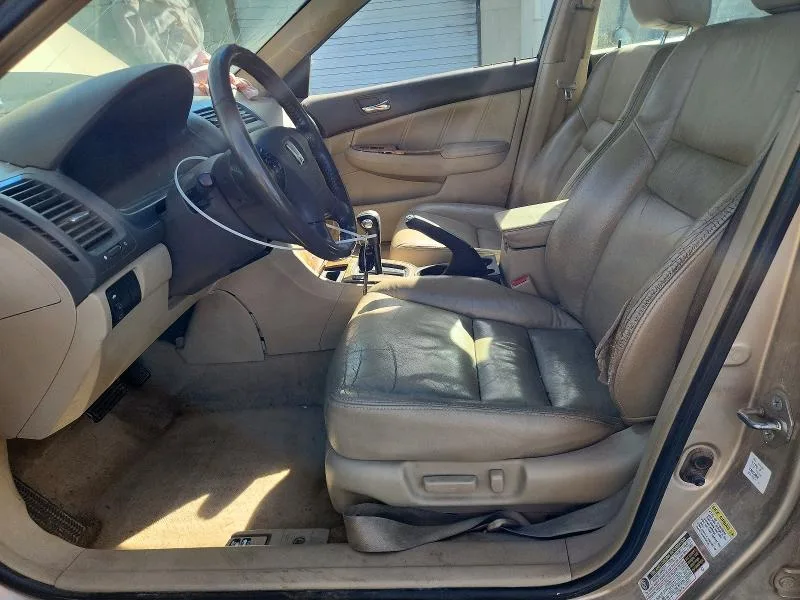 1HGCM56815A085638 — 2005 HONDA ACCORD photo 7