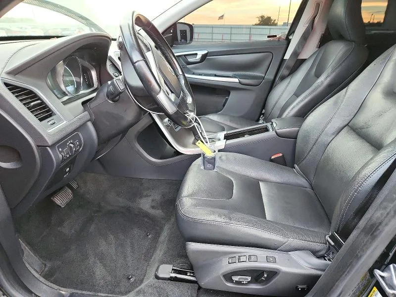 YV449MDK2F2649237 — 2015 VOLVO XC60 photo 7