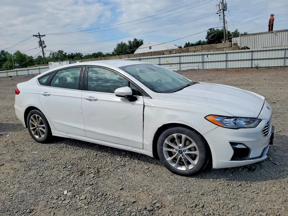 3FA6P0HD5KR145802 — 2019 FORD FUSION photo 4