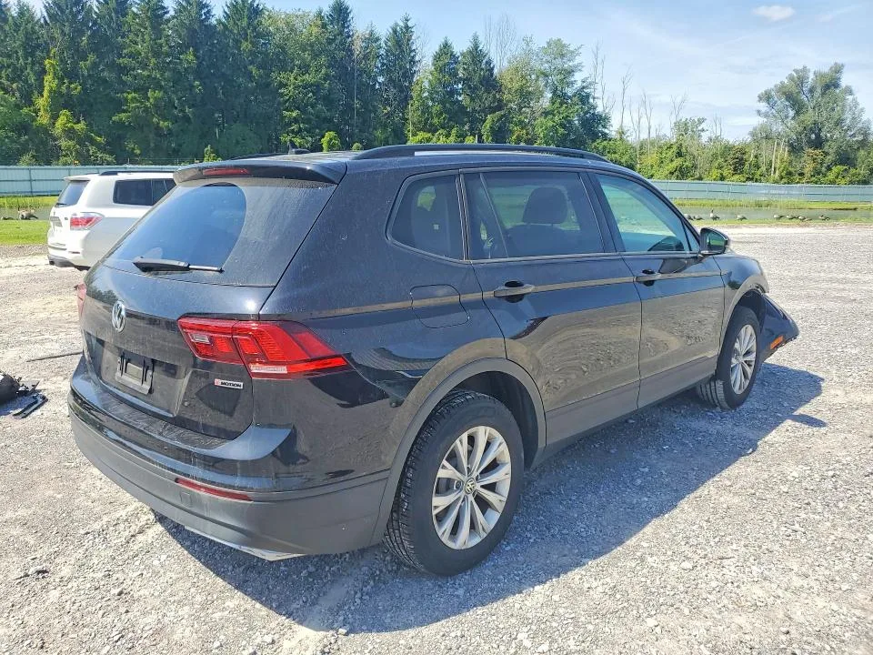 3VV0B7AX2LM172502 — 2020 VOLKSWAGEN TIGUAN photo 3