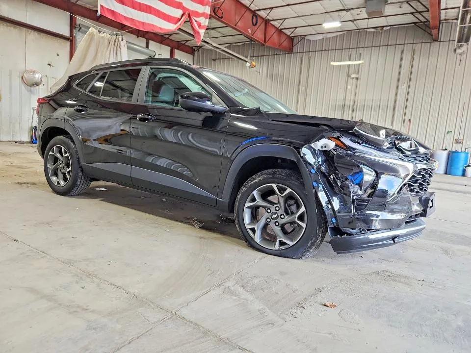 KL77LHE27RC123155 — 2024 CHEVROLET TRAX photo 4