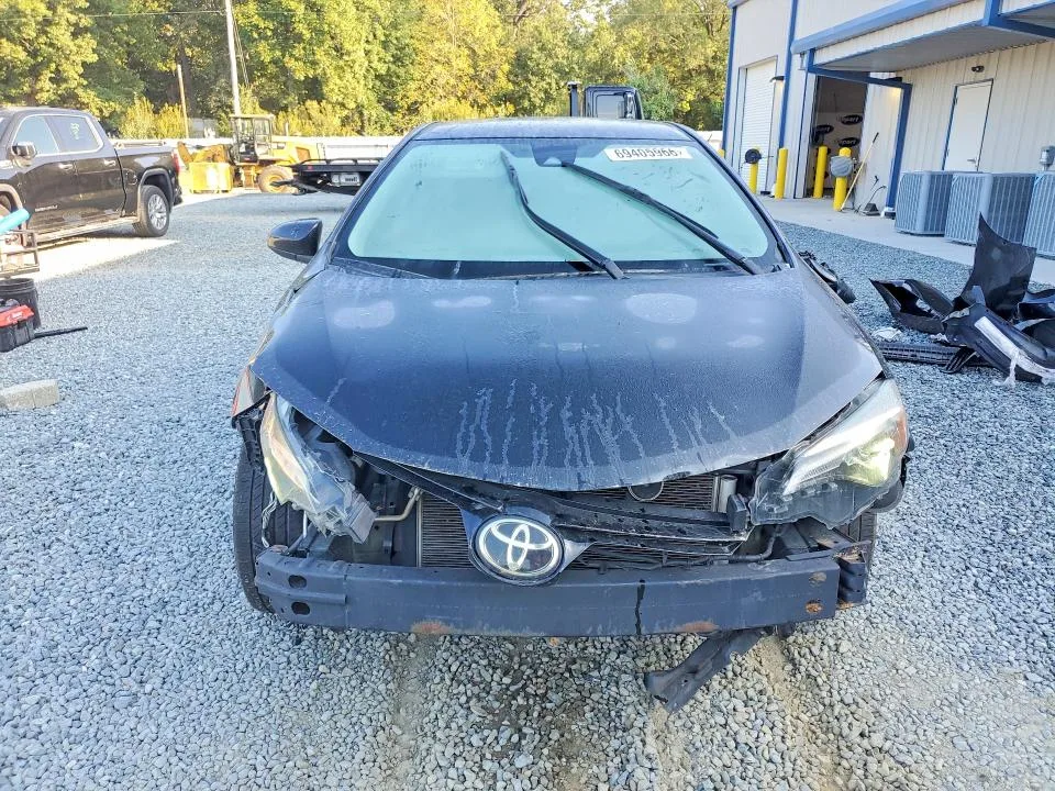 2T1BURHE5JC109675 — 2018 TOYOTA COROLLA photo 5