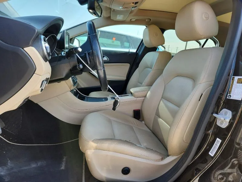 WDCTG4EB6FJ165669 — 2015 MERCEDES-BENZ GLA photo 7