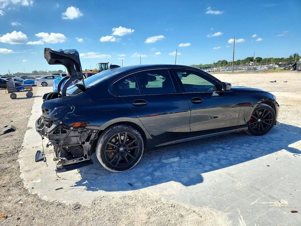 3MW5R1J00L8B29251 — 2020 BMW 330I photo 3