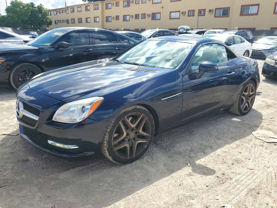 WDDPK5HA4DF051111 — 2013 MERCEDES-BENZ SLK