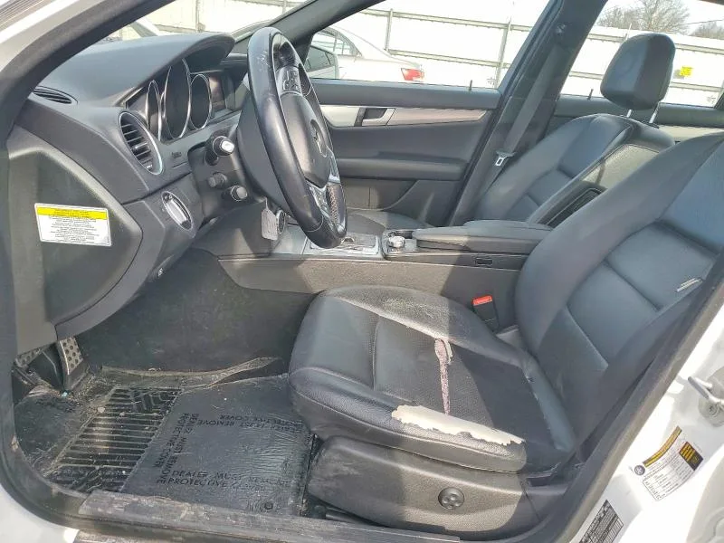 WDDGF8AB8ER317061 — 2014 MERCEDES-BENZ C photo 7