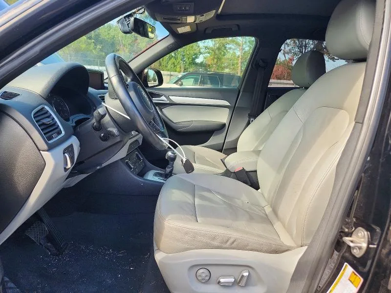 WA1BCCFS2JR001068 — 2018 AUDI Q3 photo 7