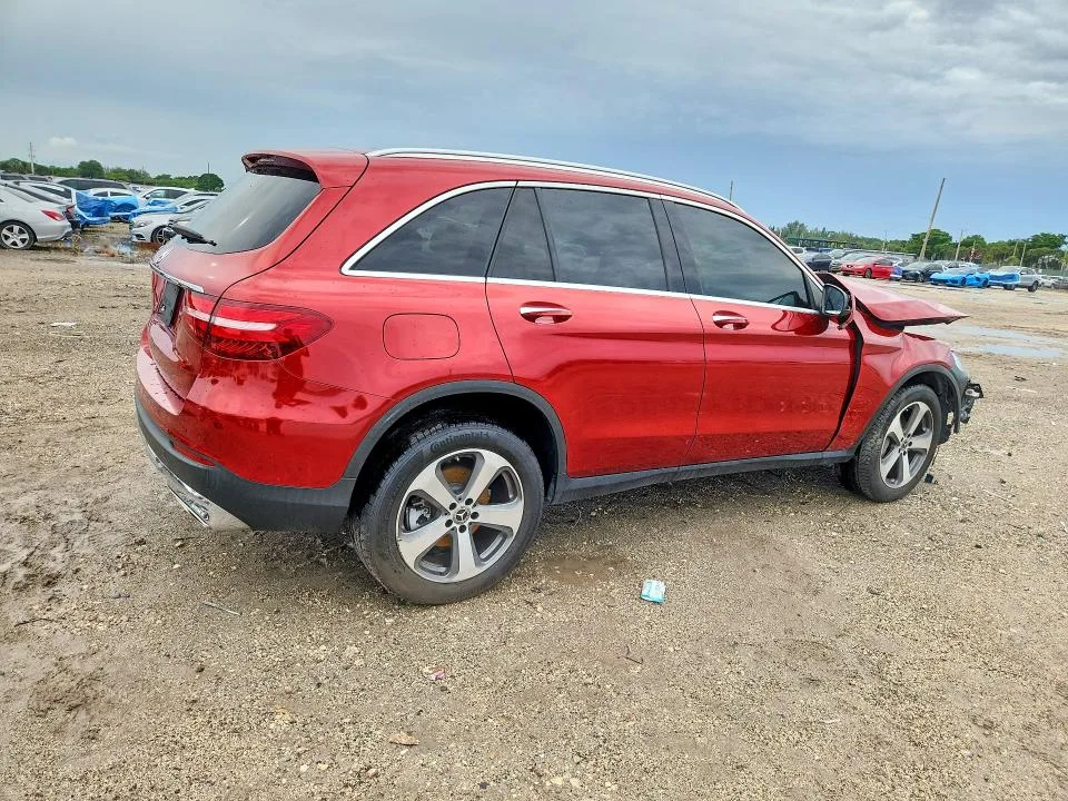 WDC0G4JB2KF570269 — 2019 MERCEDES-BENZ GLC photo 3