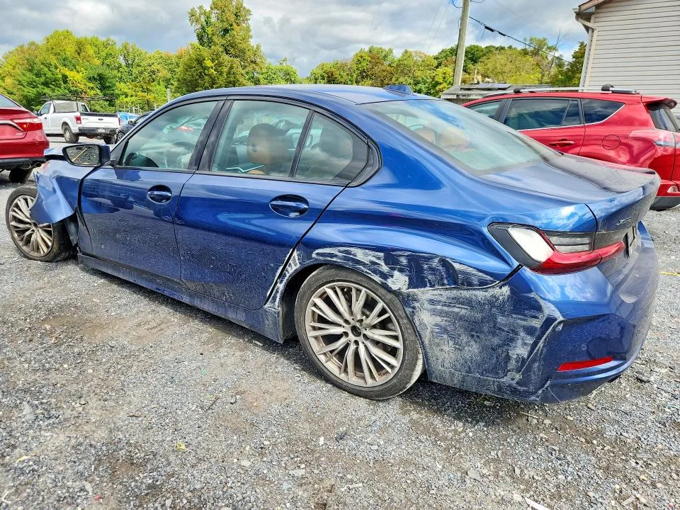 3MW89FF05P8D54774 — 2023 BMW 330XI photo 2
