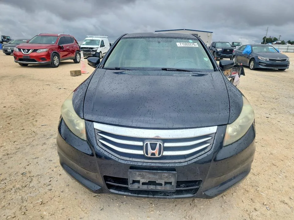 1HGCP2F69BA089372 — 2011 HONDA ACCORD photo 5