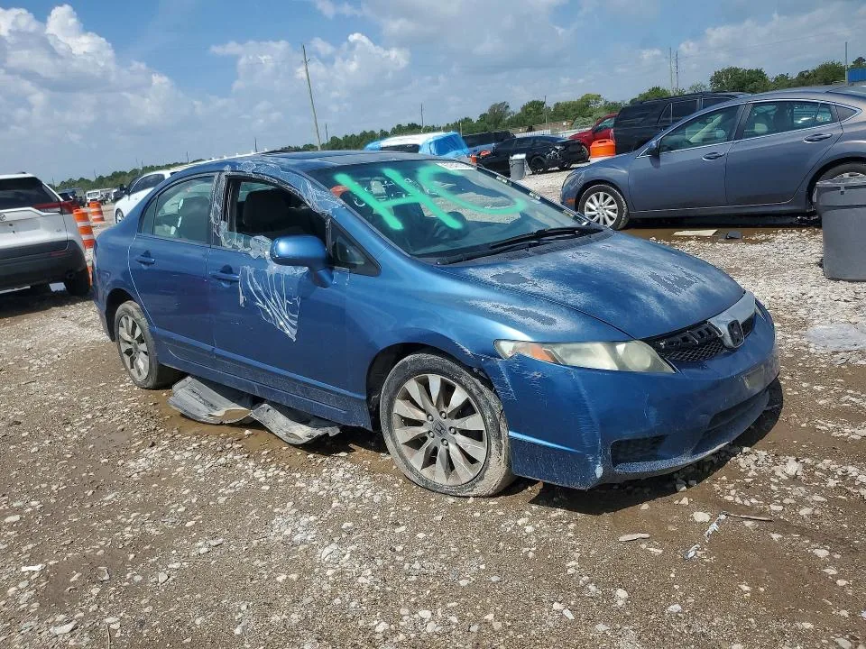 2HGFA1F82BH528634 — 2011 HONDA CIVIC photo 4