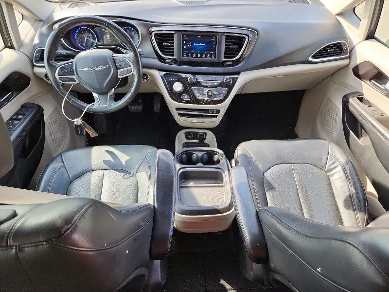 2C4RC1BG9LR113180 — 2020 CHRYSLER PACIFICA photo 8