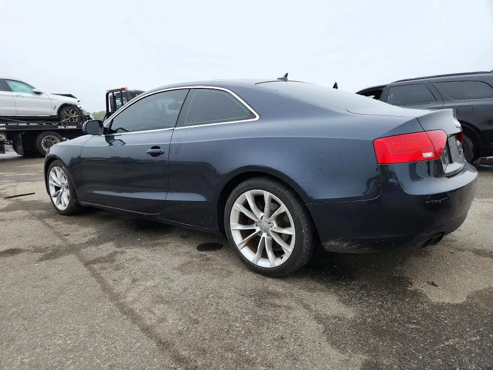 WAUCFAFR5DA029868 — 2013 AUDI A5 photo 2