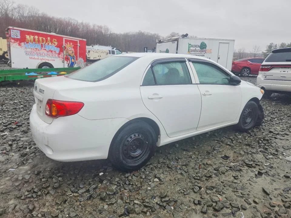 2T1BU4EE3AC267925 — 2010 TOYOTA COROLLA photo 3
