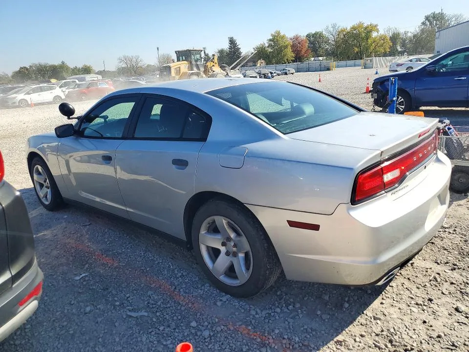 2C3CDXAT9DH677346 — 2013 DODGE CHARGER photo 2