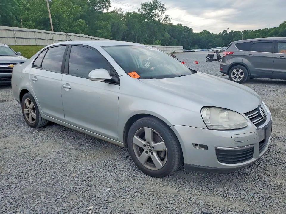 3VWJM71K58M131738 — 2008 VOLKSWAGEN JETTA photo 4
