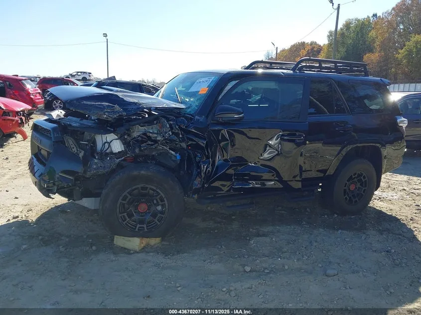 JTELU5JR1P6143313 — 2023 TOYOTA 4Runner photo 4
