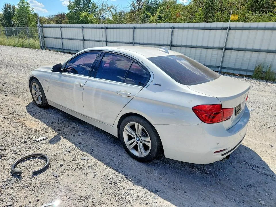 WBA8E1C36HA029666 — 2017 BMW 330E photo 2